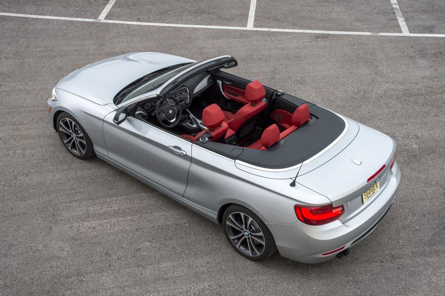  BMW 228i Convertible Sport Line 2015 года  (US) (фото 17 из 30)
